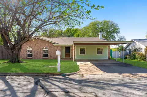 6605 Mona Lisa Ave, Watauga, TX 76148