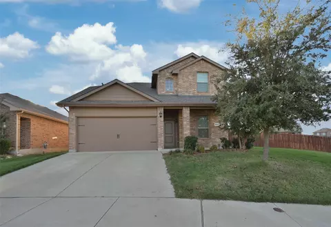 8441 Muddy Creek Dr, Fort Worth, TX 76131