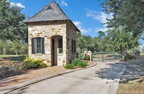 439 Overbrook Ct, Shreveport, LA 71106