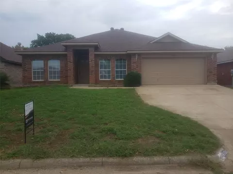 4700 Saint Thomas Pl, Fort Worth, TX 76135