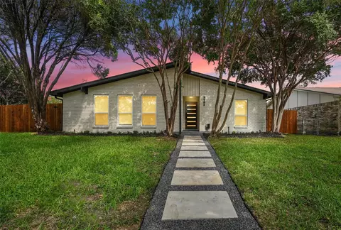 3102 Lindbergh Dr, Dallas, TX 75228