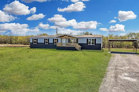 5009 Dove St, Greenville, TX 75402