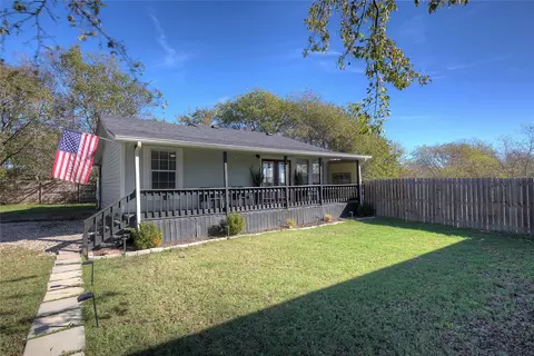 7353 Shoreline Dr, Lone Oak, TX 75453