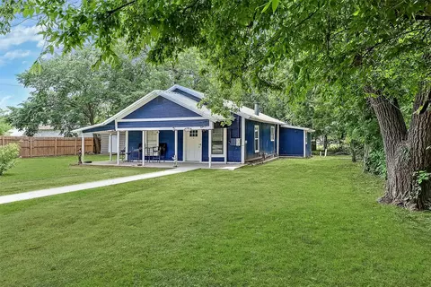 413 E College St, Princeton, TX 75407