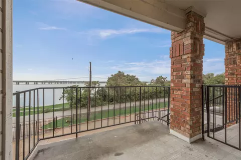 3550 Zion Rd #304, Garland, TX 75043