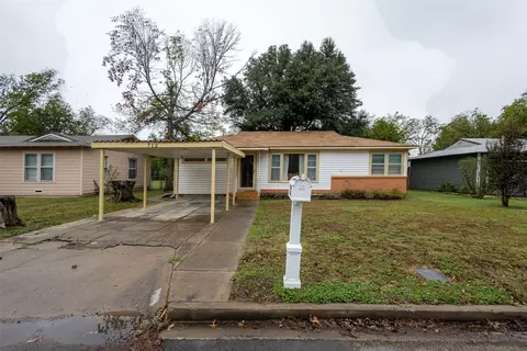 712 Turner St, Cleburne, TX 76033