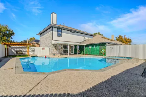 7502 Wilshire Dr, Rowlett, TX 75089