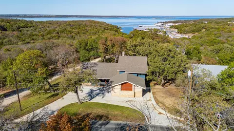 355 Lakecrest Dr, Pottsboro, TX 75076