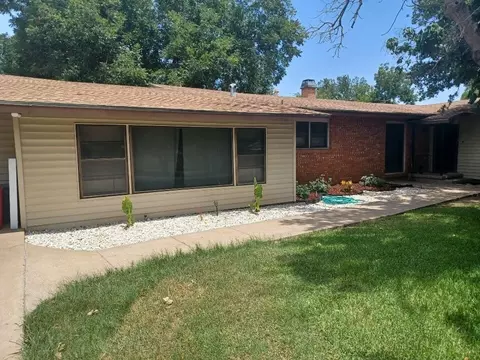 325 Bellaire Dr, Woodway, TX 76712