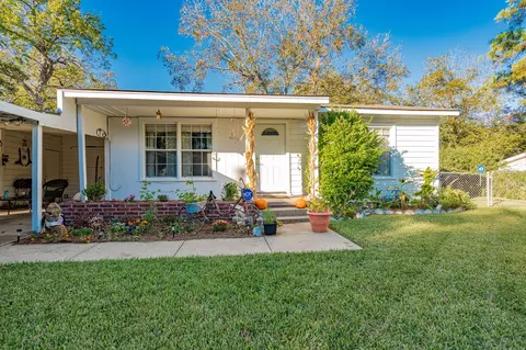 301 E 8th St, Kaufman, TX 75142
