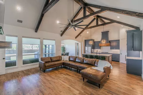 9200 Little Fawn Ct, Justin, TX 76247