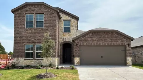 2208 Kansas St, Royse City, TX 75189
