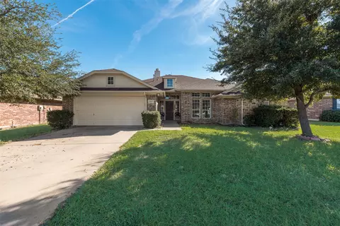 417 Fieldstone Ln, Venus, TX 76084