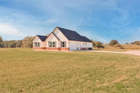 248 Hamm Rd, Boyd, TX 76023 photo 3