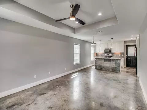Living - 430 E Nelson St, Denison, TX 75021 photo 1 of 3