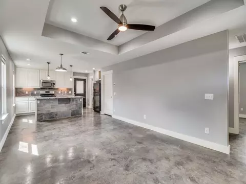 Living - 430 E Nelson St, Denison, TX 75021 photo 2 of 3