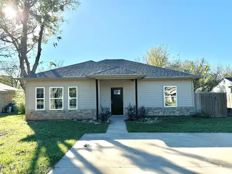 520 N Andrews Ave, Sherman, TX 75090