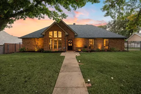 5902 Ponderosa St, Colleyville, TX 76034