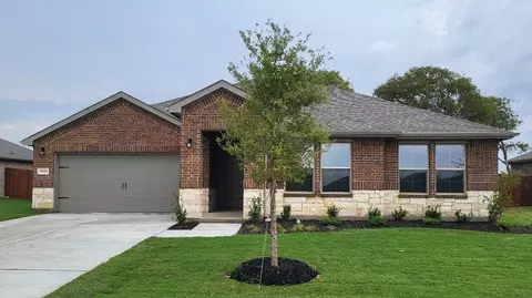 1821 Cyprus Ln, Cedar Hill, TX 75104