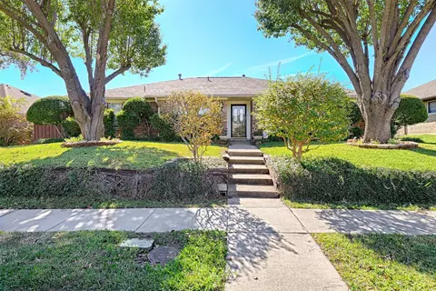 2110 Hunters Rdg, Carrollton, TX 75006