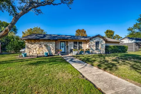 3107 Brookhaven Club Dr, Farmers Branch, TX 75234