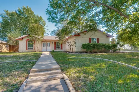 811 Buffalo Dr, Arlington, TX 76013