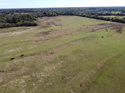 63 Ac Cr-1082, Celeste, TX 75423 photo 3