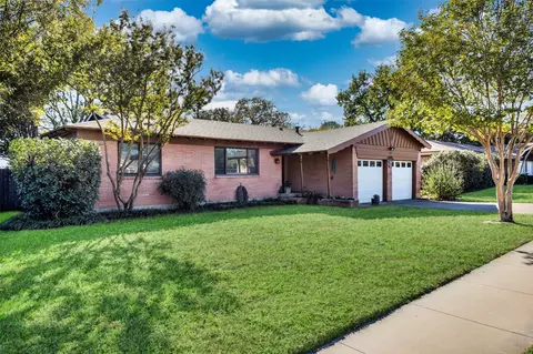 109 W Cheryl Ave, Hurst, TX 76053