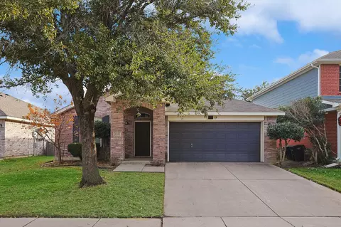 4149 Capstone Dr, Fort Worth, TX 76244