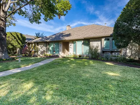 6015 Spring Flower Trl, Dallas, TX 75248