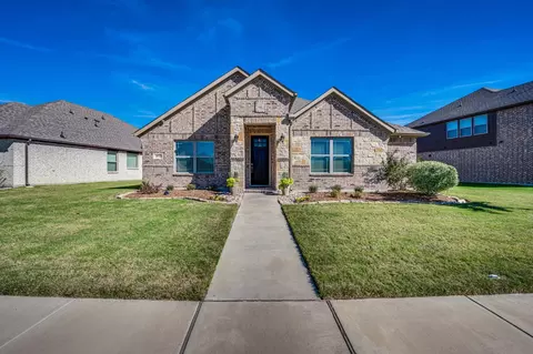 172 Marigold Ln, Waxahachie, TX 75165
