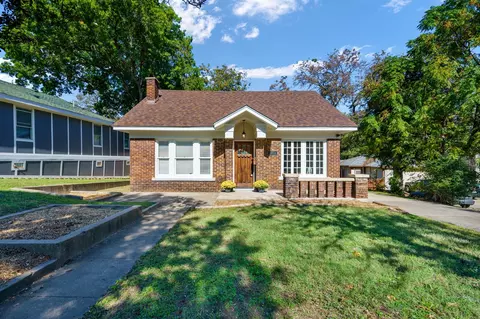 2857 W Brooklyn Ave, Dallas, TX 75211