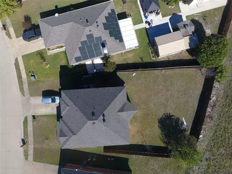246 Equestrian Dr, Waxahachie, TX 75165
