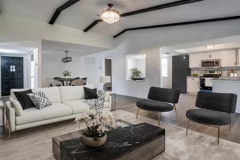 4105 Dogwood Ln, Fort Worth, TX 76137