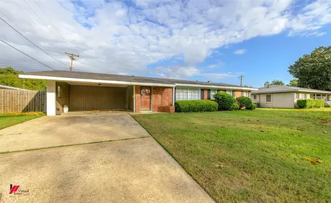 3213 Caroline Dr, Bossier City, LA 71112