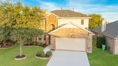 1013 Roadrunner Dr, Little Elm, TX 75068