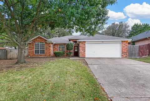 1409 Fern Dr, Mansfield, TX 76063
