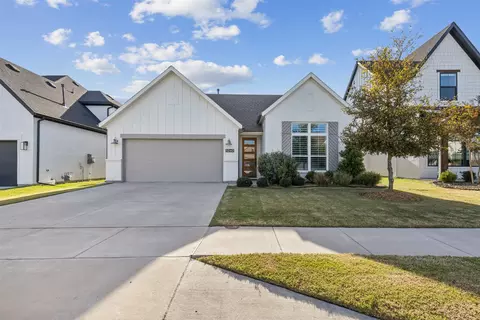 5240 Ranchero Trl, Fort Worth, TX 76126