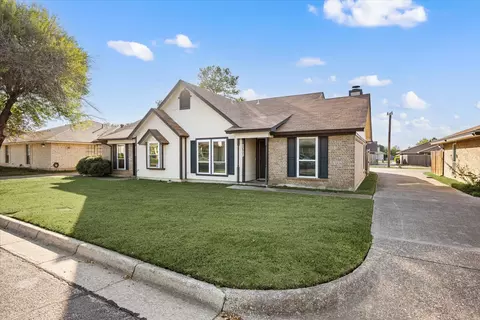 2328 Lido Ln, Arlington, TX 76015