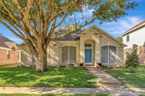 1220 Courtney Ln, Lewisville, TX 75077