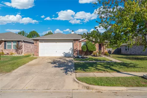 3521 Clydesdale Dr, Denton, TX 76210