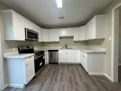 1210 Elsa Jane St, Bossier City, LA 71111