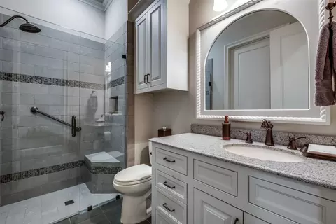 Bath - 325 Devon Dr, Coppell, TX 75019 photo 5 of 6
