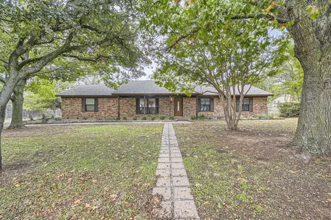 3401 Brett Jackson Dr, Crowley, TX 76036