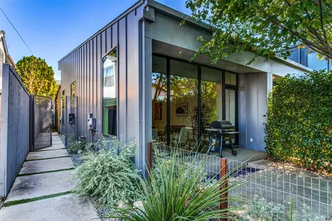 4406 Deere St, Dallas, TX 75204