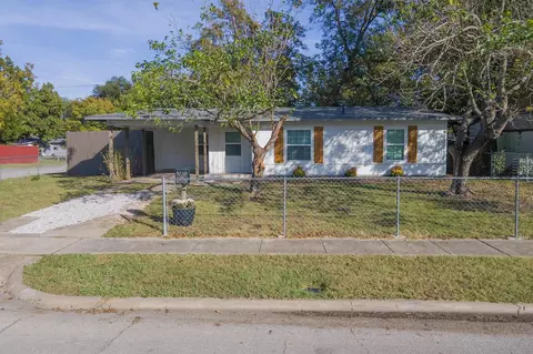 1001 Shawnee Trce, Grand Prairie, TX 75051