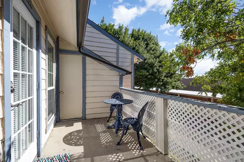 1603 Marsh Ln #309, Carrollton, TX 75006