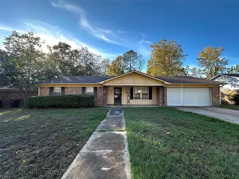 970 34th St SE, Paris, TX 75460