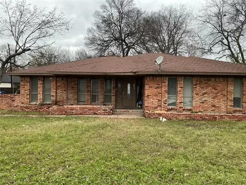 1115 W Main St, Lancaster, TX 75146