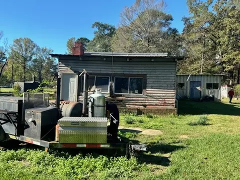 Exterior - 159 Pine Cir, Doyline, LA 71023 photo 2 of 6